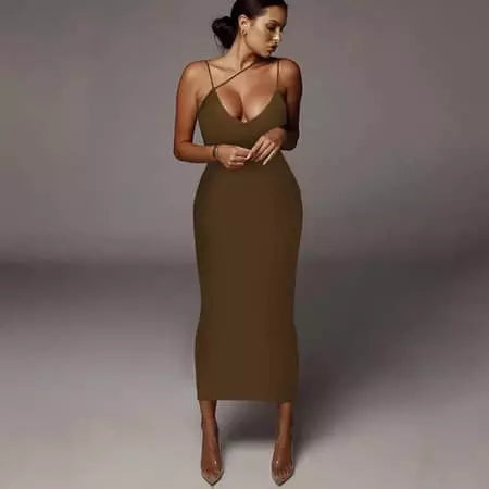 Long sleeveless fitted dress