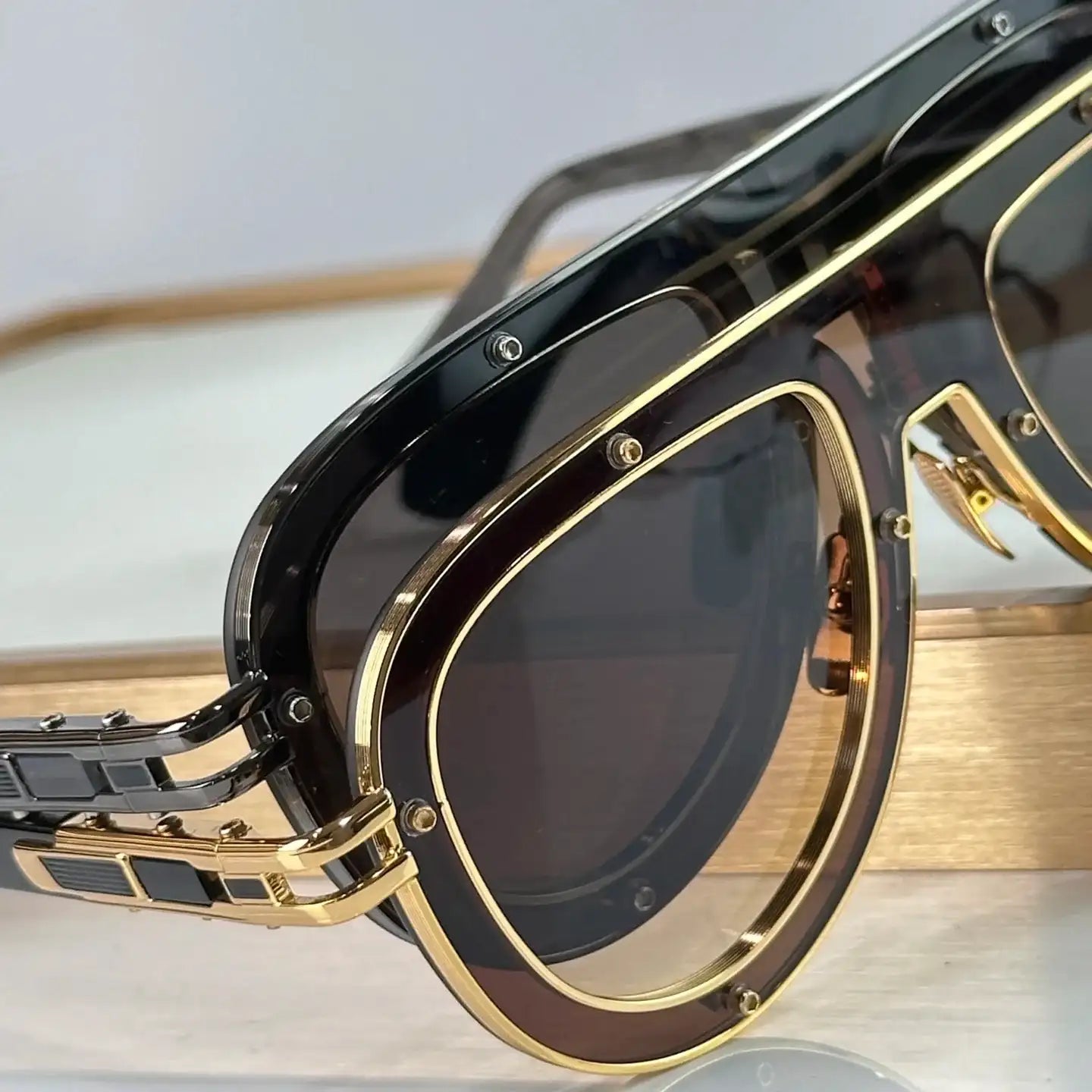 Luxury Polarized Aviator UV400 Sunglasses for Men & Women