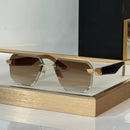 Polarized square sunglasses with luxury metal frame and vintage style