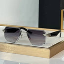 Polarized square sunglasses with luxury metal frame and vintage style